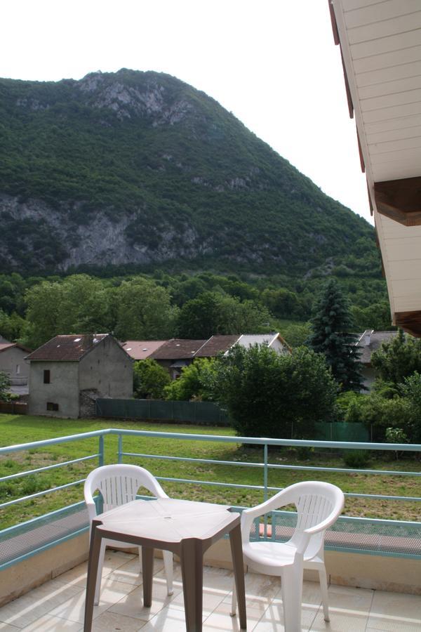 La Petite Auberge De Niaux Εξωτερικό φωτογραφία