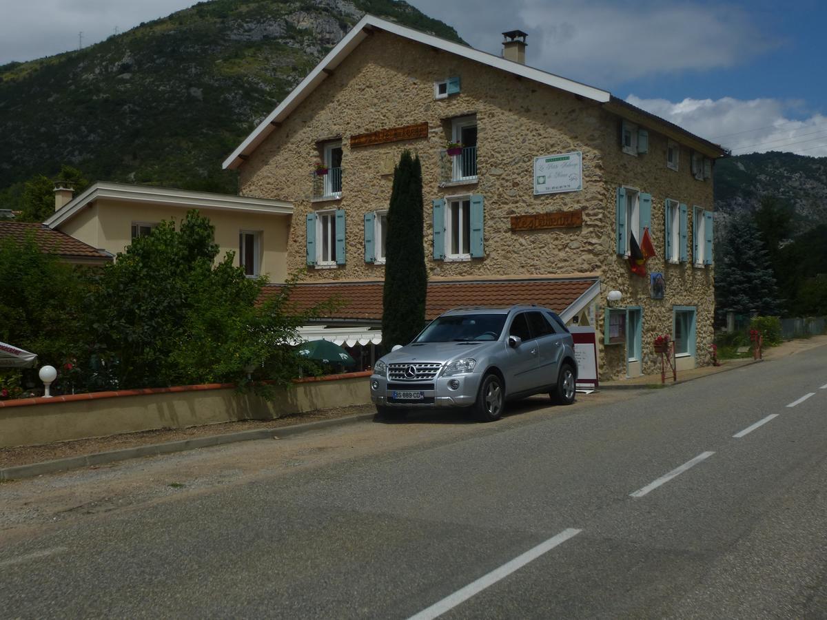 La Petite Auberge De Niaux Εξωτερικό φωτογραφία