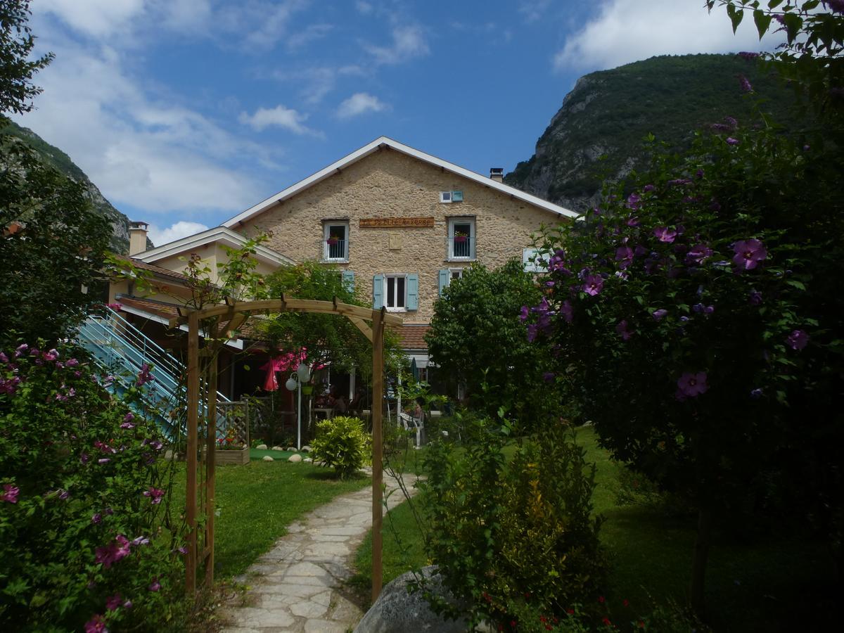 La Petite Auberge De Niaux Εξωτερικό φωτογραφία